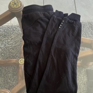 Kora black loungewear